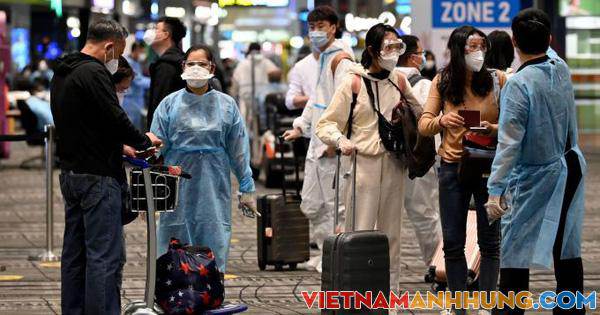 Hoan nghênh Singapore nới lỏng yêu cầu về cách ly với người Việt