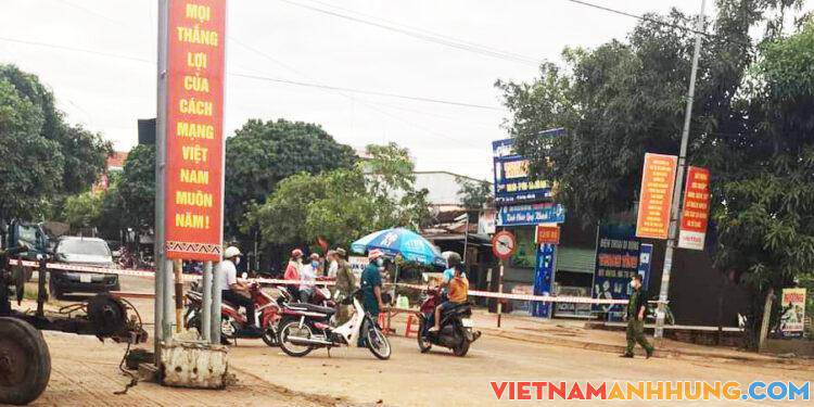 Hàng chục trường hợp dương tính với SARS-CoV-2 ở vùng xanh