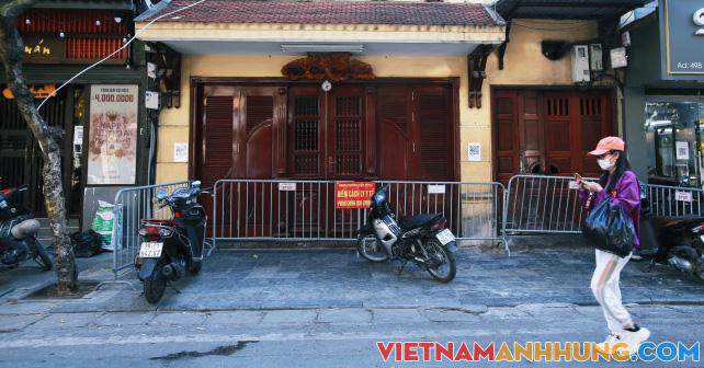 Hàng loạt quán phở trung tâm Hà Nội bị phong toả vì từng có ca nhiễm Covid-19 đến