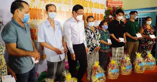 Ngày hội Đại đoàn kết dân tộc ở khu dân cư năm 2021 tại Phường Tân Quy, Quận 7