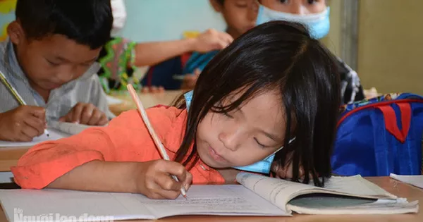 Một ngày ở điểmMột ngày ở điểm trường đặc biệt nơi ngã ba biên giới trường đặc biệt nơi ngã 3 biên giới