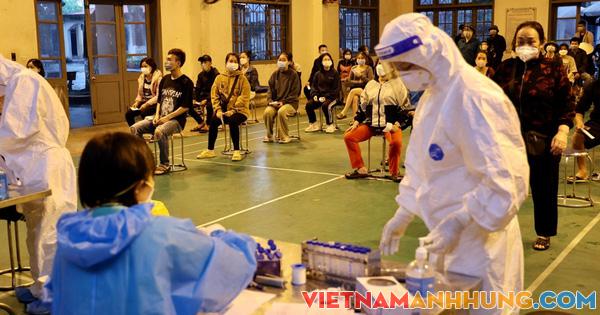 Ngày 11-11, số ca mắc và tử vong do Covid-19 ở TP HCM giảm so với ngày trước đó