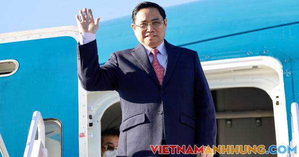 Thủ tướng Phạm Minh Chính bắt đầu thăm chính thức Cộng hòa Pháp