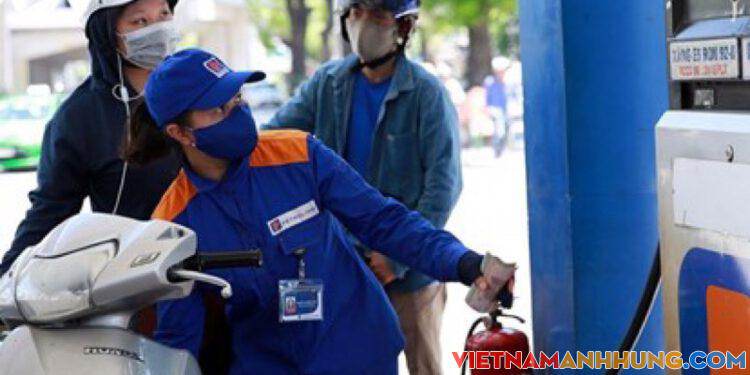 GIÁ XĂNG CÓ THỂ GIẢM 1.400Đ/LÍT?