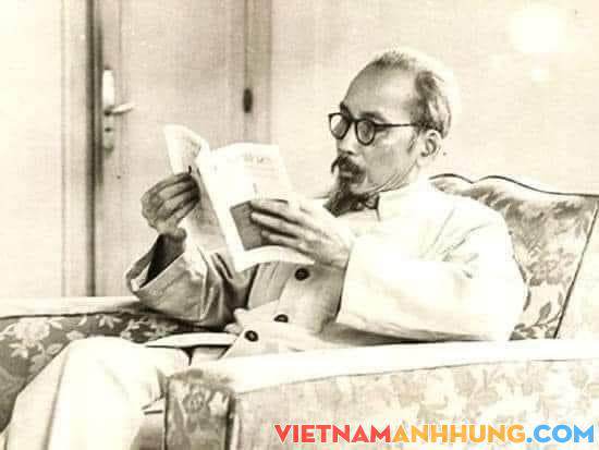 Nhắc mãi tên người Hồ Chí Minh