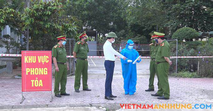 Tỷ lệ mắc Covid-19 ngoài cộng đồng cao, nhiều địa phương “đổi màu”