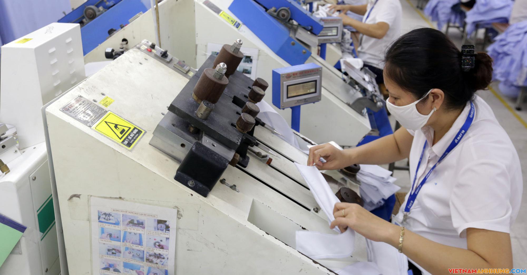 Dù khó khăn doanh nghiệp vẫn thưởng 1 tháng lương