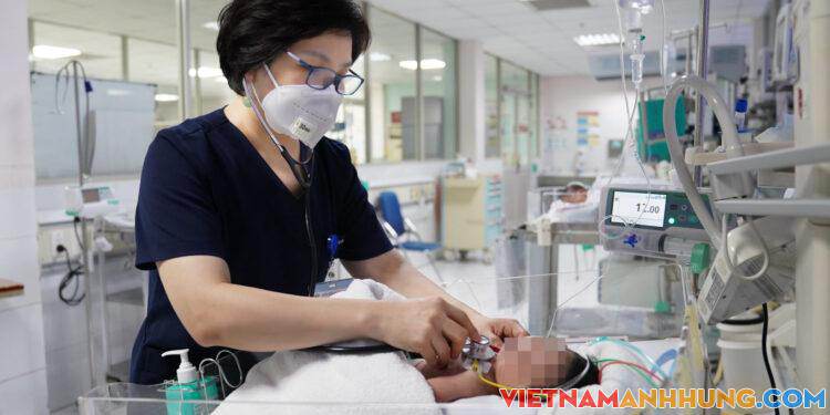 Cho con ăn sái thuốc phiện để “chắc dạ”, trẻ 2 ngày tuổi nguy kịch