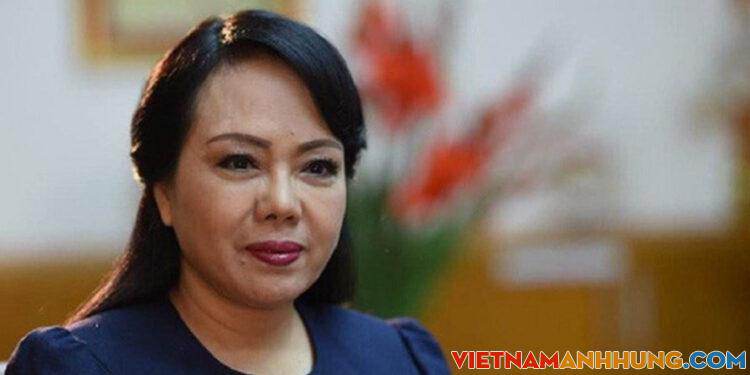 Nguyên Bộ trưởng Bộ Y tế Nguyễn Thị Kim Tiến: Con đường quan lộ