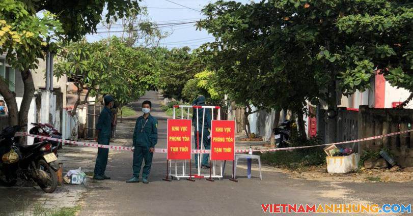 Bác sỹ từ đất liền ra đảo Phú Quý chống dịch Covid-19