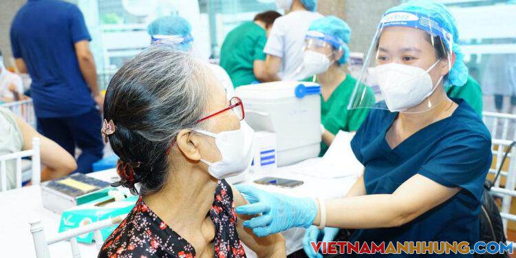 Số ca Covid-19 gia tăng, 1 tỉnh lần đầu tiên xuất hiện ca bệnh