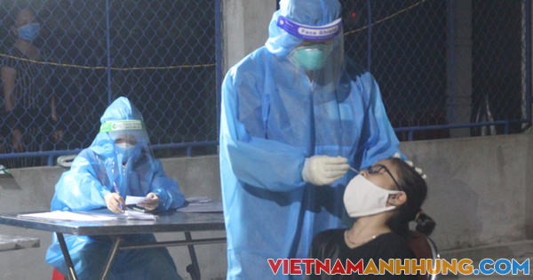 KHẨN: Tìm người đến một loạt phòng vé, ngân hàng, quán cà phê, phòng tiêm chủng