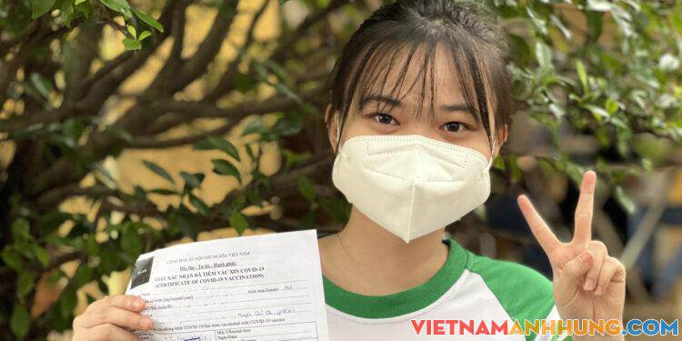 Cấp bách lên kế hoạch tiêm vaccine Covid-19 mũi 3, mũi 4