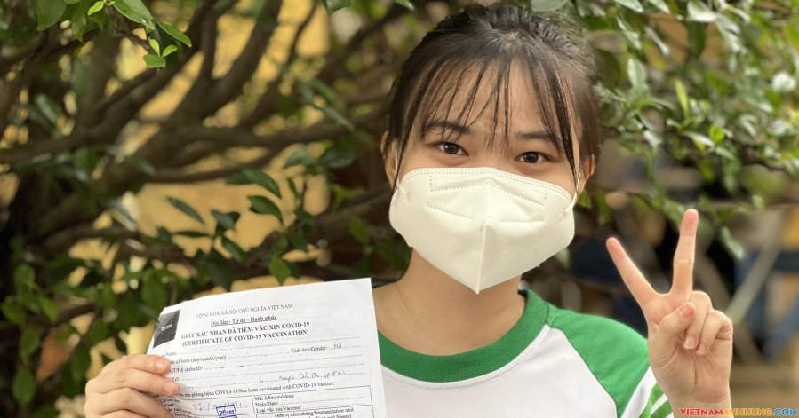 Cấp bách lên kế hoạch tiêm vaccine Covid-19 mũi 3, mũi 4