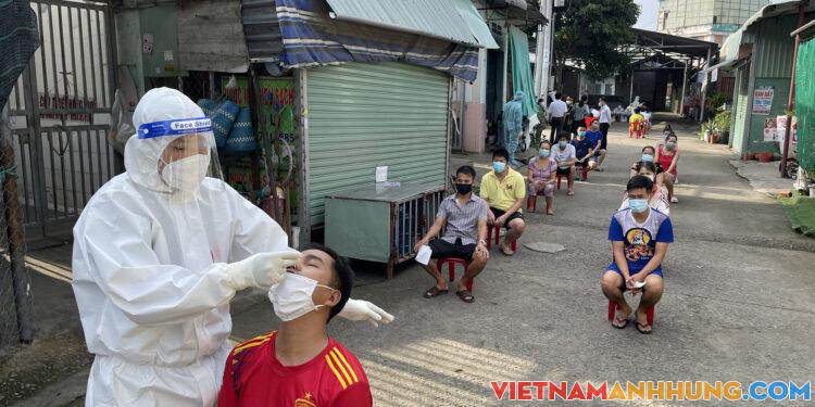 Số ca mắc Covid-19 vẫn trên 600 mỗi ngày, Bình Dương khuyến cáo người dân không nên chủ quan