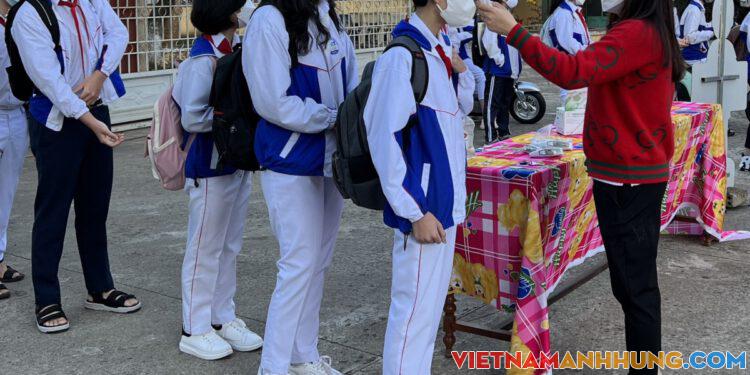 Hơn 1.000 học sinh và giáo viên là F0 sau hai tuần học trực tiếp ở Gia Lai