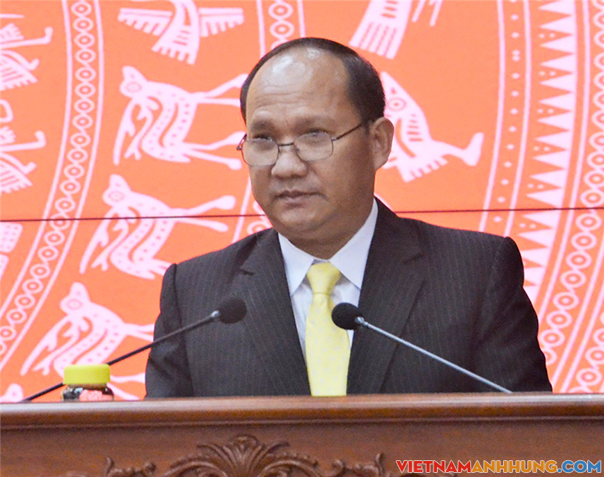 Ban hành Luật Lực lượng tham gia bảo vệ ANTT ở cơ sở để tạo điều kiện cho lực lượng Công an xã bán chuyên trách, bảo vệ dân phố, dân phòng hoạt động thống nhất, hiệu lực, hiệu quả