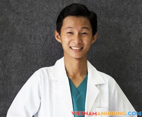 Mẹ bỏ đi, cha mất sớm, nam sinh làm đủ nghề nuôi em, nỗ lực trở thành bác sĩ 