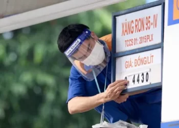 Giá xăng sắp giảm 2.500 – 3.500 đồng/lít?