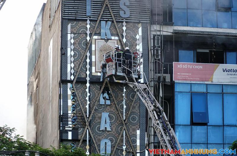 Thăng cấp bậc hàm đối với 3 CBCS Cảnh sát dũng cảm hy sinh khi chữa cháy