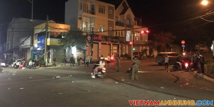 1 nạn nhân bị ô tô đâm tại đèn tín hiệu giao thông đã tử vong