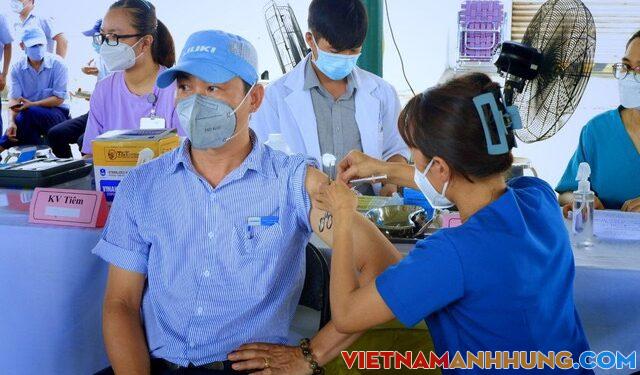 Gia Lai tiếp nhận 79.560 liều vắc xin (Pfizer) phòng Covid-19