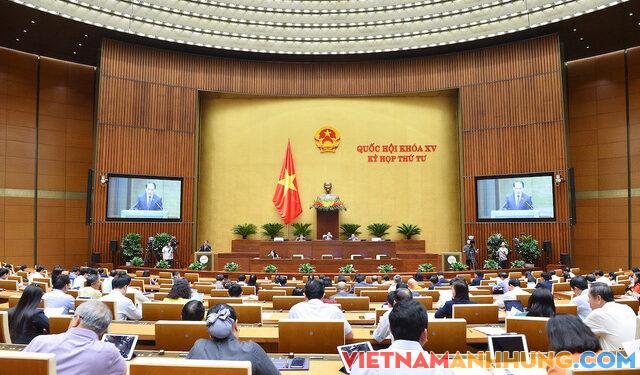 Quốc hội quyết tăng lương cơ sở lên 1,8 triệu đồng từ 1-7-2023