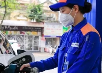 Giá xăng bán lẻ trong kỳ điều hành ngày 1/2 có khả năng tăng mạnh do giá nhập khẩu tăng cao