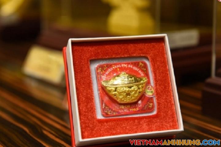 Mua vàng ngày vía Thần Tài, nhiều người lỗ nặng