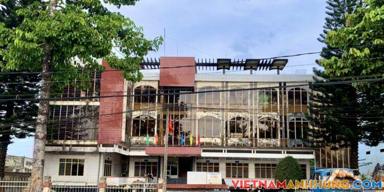 Chuyển công tác Giám đốc Chi nhánh Văn phòng Đăng ký đất đai huyện Đak Đoa