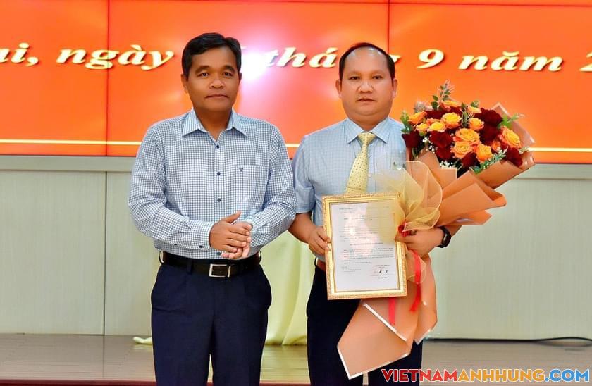 Đồng chí Rah Lan Chung-Phó Bí thư Tỉnh ủy, Chủ tịch UBND tỉnh giữ chức Bí thư Ban cán sự Đảng UBND tỉnh