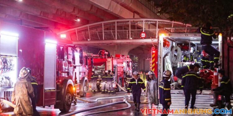 Khởi tố kẻ đốt quán cà phê làm 11 người chết